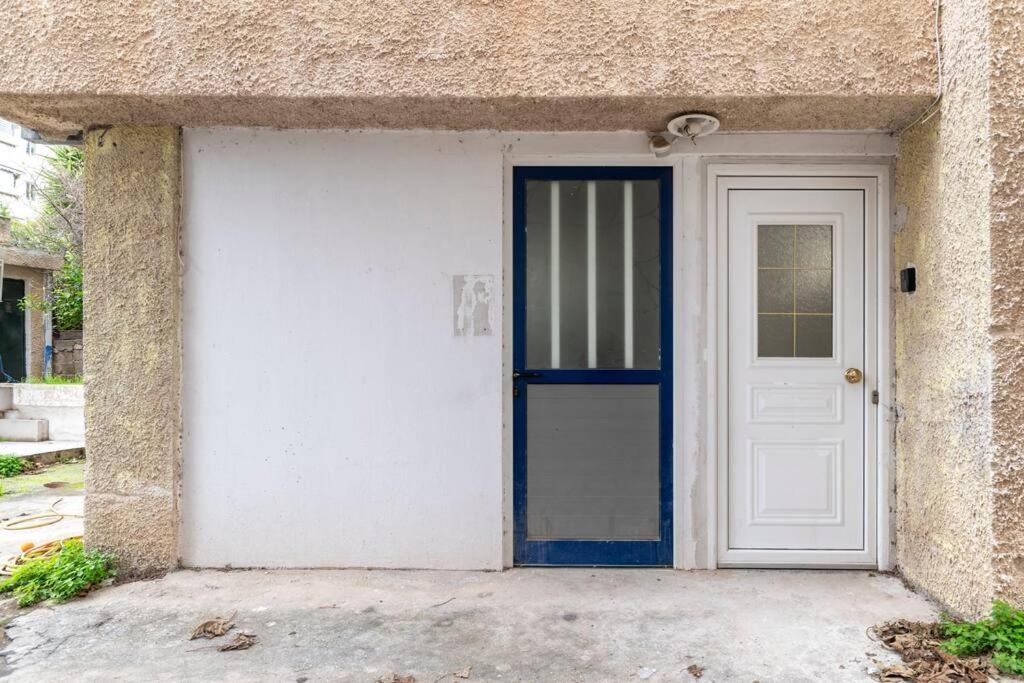 Apartment At Ano Glifada. Atenas Exterior foto